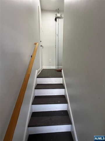 86 Ella Street, Bloomfield, NJ 07003