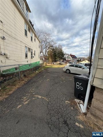 86 Ella Street, Bloomfield, NJ 07003