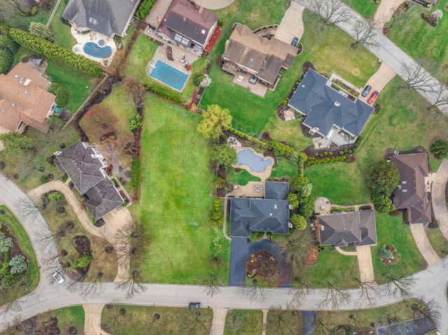 343 Hambletonian Drive, Oak Brook, IL 60523