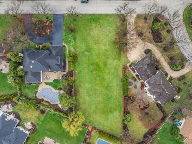 343 Hambletonian Drive, Oak Brook, IL 60523