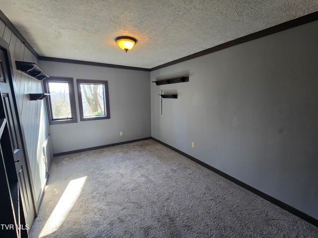 324 Upland Way, Bristol, TN 37620