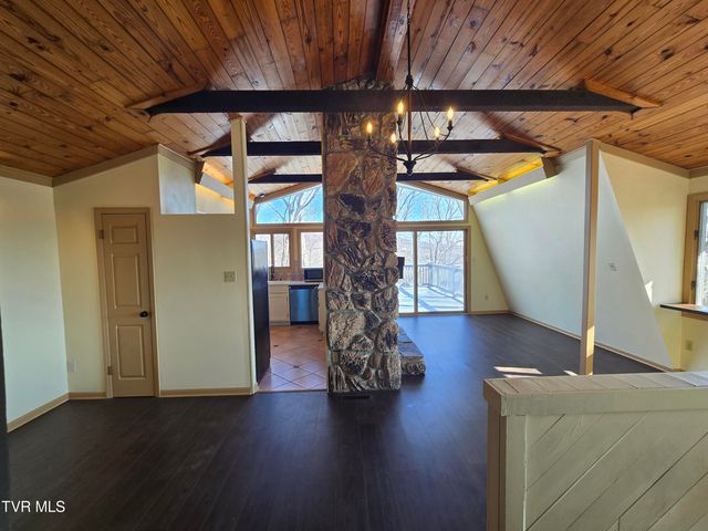 324 Upland Way, Bristol, TN 37620