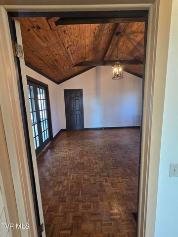 324 Upland Way, Bristol, TN 37620