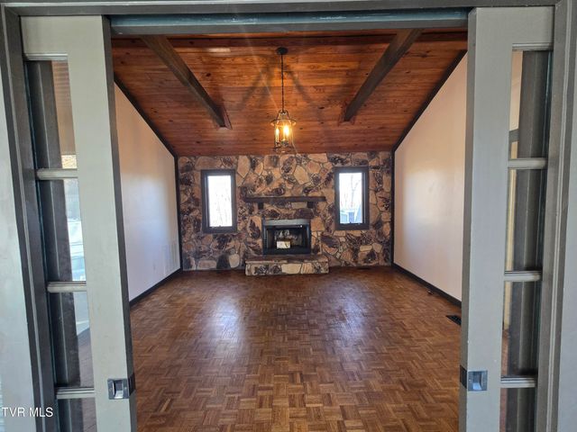 324 Upland Way, Bristol, TN 37620