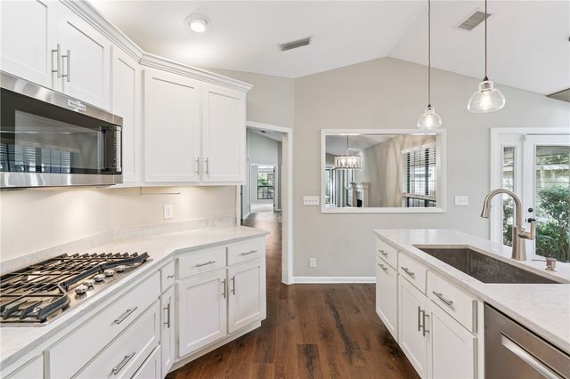 19 Bay Tree Court W, St Simons Island, GA 31522