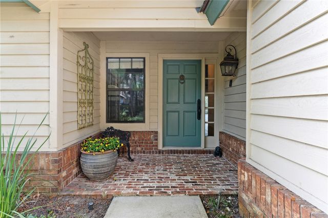 19 Bay Tree Court W, St Simons Island, GA 31522