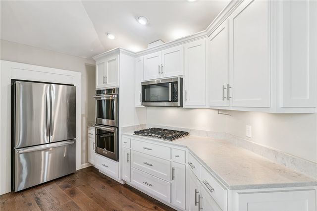 19 Bay Tree Court W, St Simons Island, GA 31522