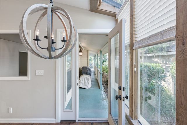 19 Bay Tree Court W, St Simons Island, GA 31522