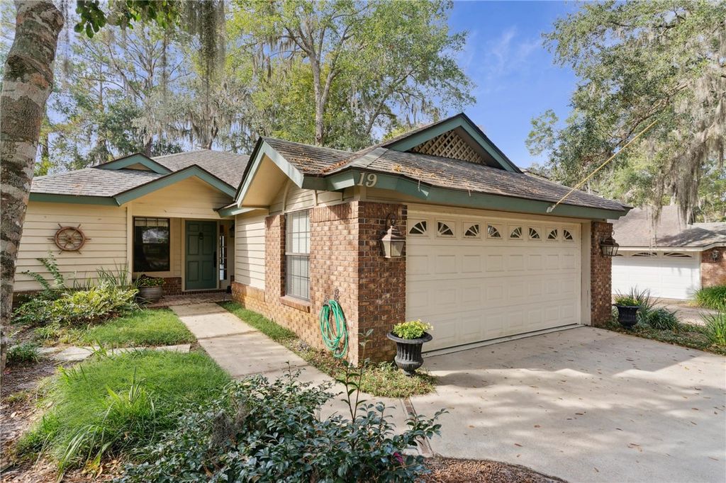 19 Bay Tree Court W, St Simons Island, GA 31522