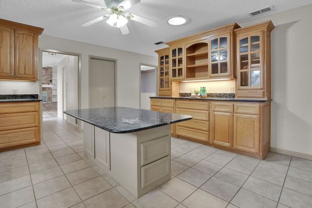 307 Easy Drive, Hideaway, TX 75771