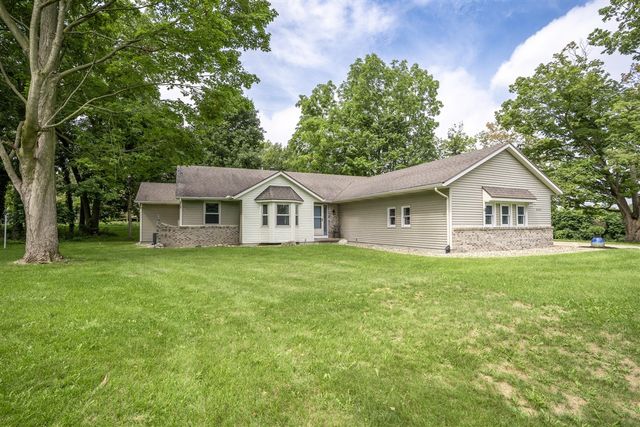 8421 Trail Blazer Drive, Byron Center, MI 49315