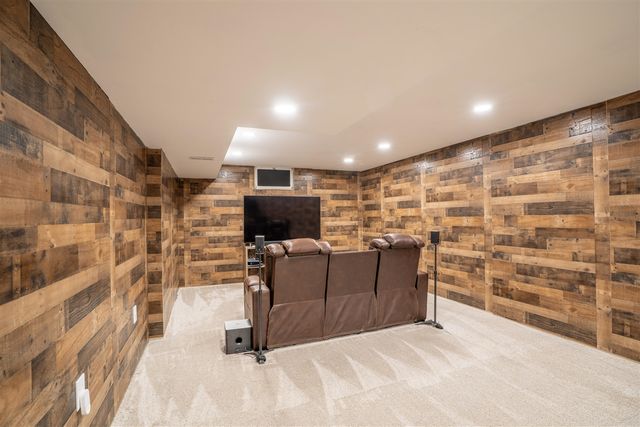 8421 Trail Blazer Drive, Byron Center, MI 49315