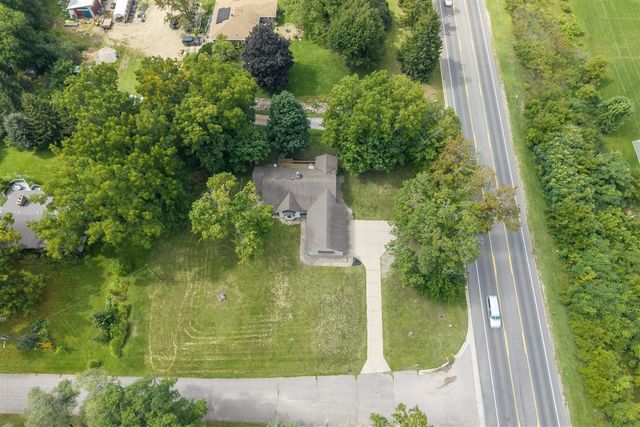 8421 Trail Blazer Drive, Byron Center, MI 49315