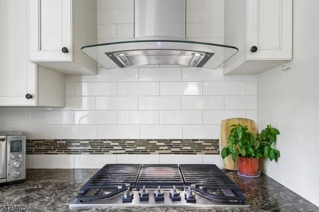 7 Blazure Dr, Bernardsville Boro, NJ 07924