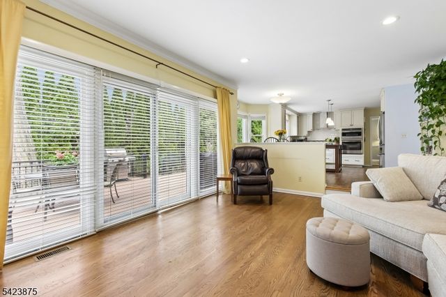 7 Blazure Dr, Bernardsville Boro, NJ 07924