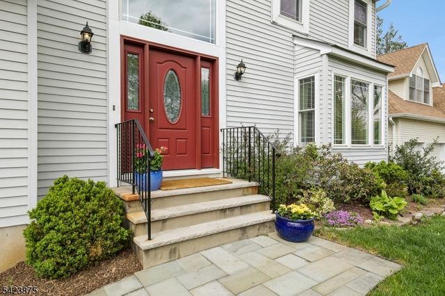 7 Blazure Dr, Bernardsville Boro, NJ 07924