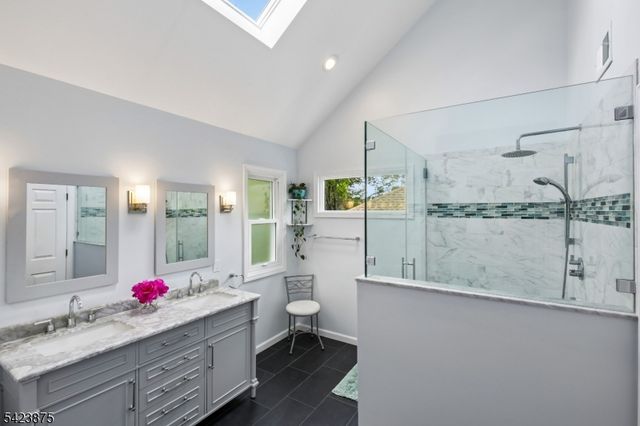 7 Blazure Dr, Bernardsville Boro, NJ 07924