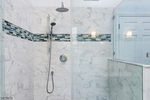 7 Blazure Dr, Bernardsville Boro, NJ 07924