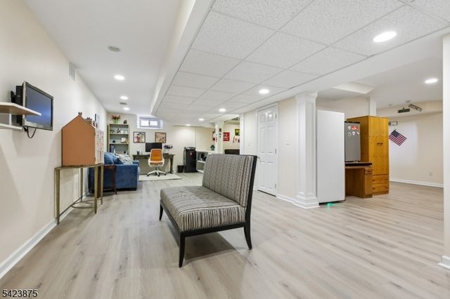 7 Blazure Dr, Bernardsville Boro, NJ 07924