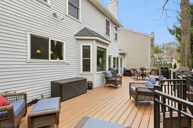 7 Blazure Dr, Bernardsville Boro, NJ 07924