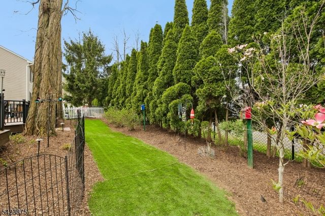 7 Blazure Dr, Bernardsville Boro, NJ 07924