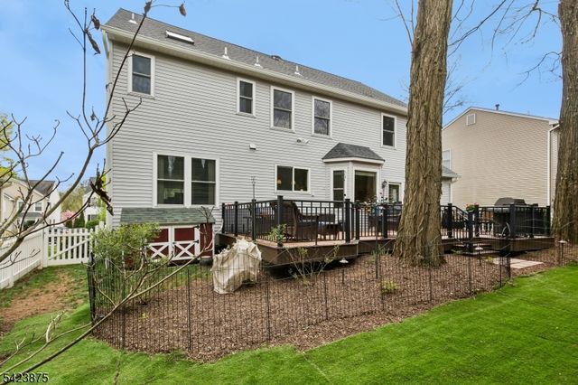 7 Blazure Dr, Bernardsville Boro, NJ 07924