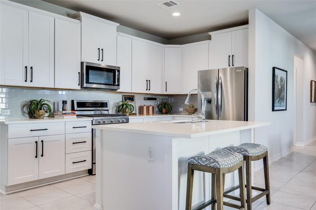 5216 Golden Canary LN, Austin, TX 78723