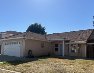 2777 Woodmont Dr, Fairfield, CA 94533