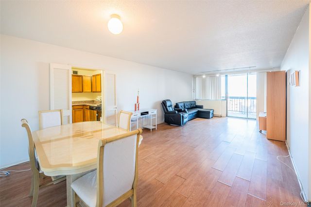 1 Bay Club Drive 11J, Bayside, NY 11360