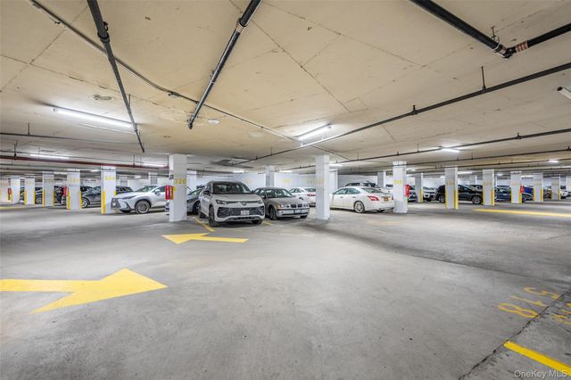 1 Bay Club Drive 11J, Bayside, NY 11360