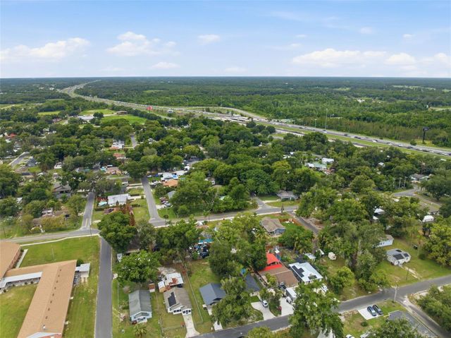 1807 N BARNES STREET, Plant City, FL 33563