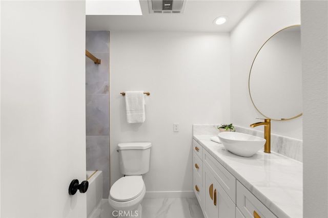 16435 Harbour Lane 13, Huntington Beach, CA 92649