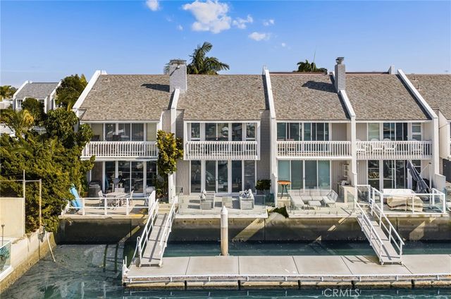 16435 Harbour Lane 13, Huntington Beach, CA 92649
