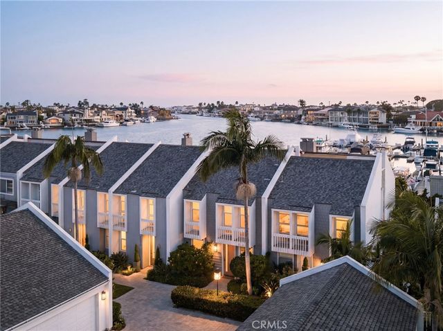 16435 Harbour Lane 13, Huntington Beach, CA 92649