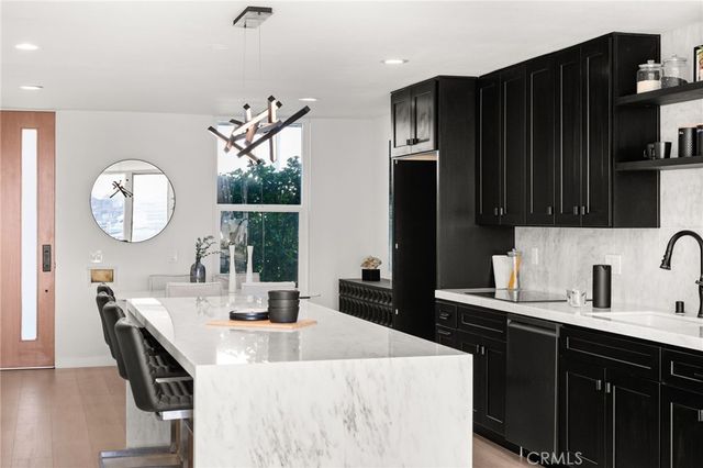 16435 Harbour Lane 13, Huntington Beach, CA 92649