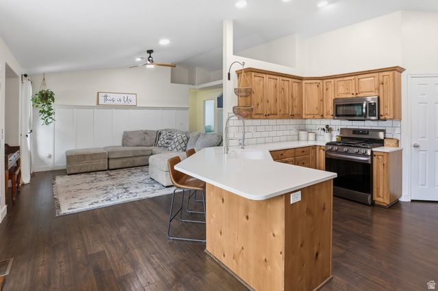 962 N HARRISVILLE RD, Harrisville, UT 84404