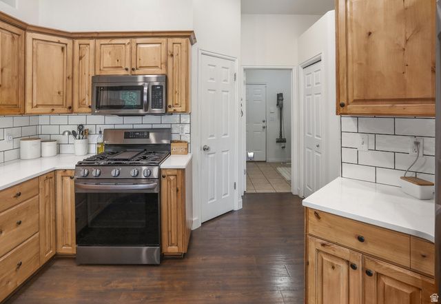 962 N HARRISVILLE RD, Harrisville, UT 84404
