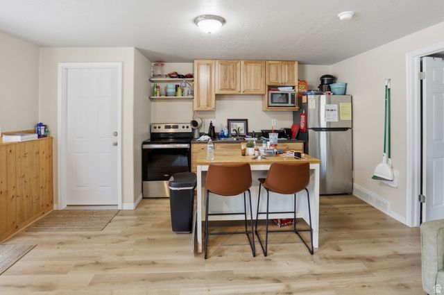 962 N HARRISVILLE RD, Harrisville, UT 84404