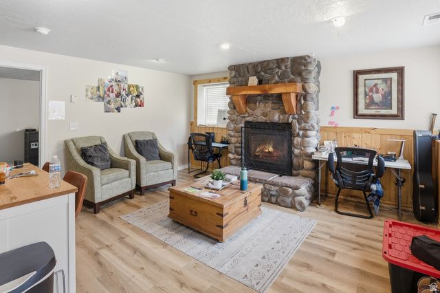 962 N HARRISVILLE RD, Harrisville, UT 84404