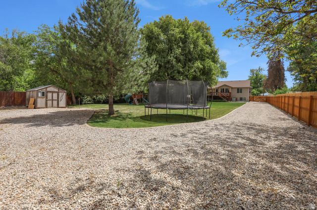 962 N HARRISVILLE RD, Harrisville, UT 84404