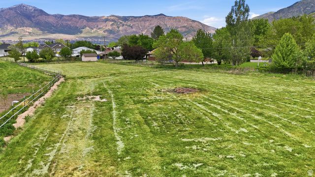 962 N HARRISVILLE RD, Harrisville, UT 84404