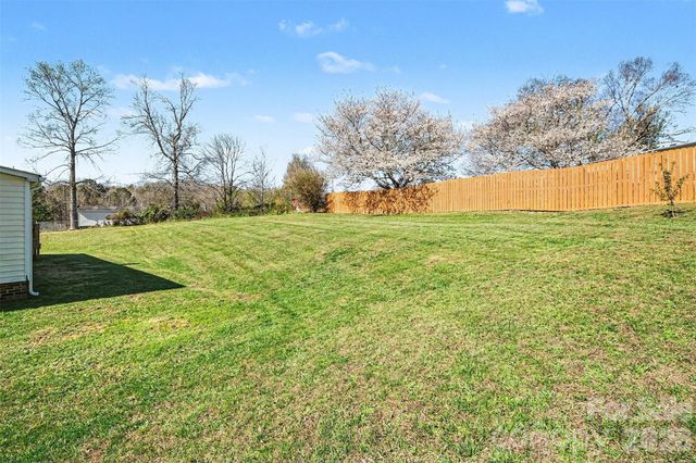 4106 Olga Court, Dallas, NC 28034