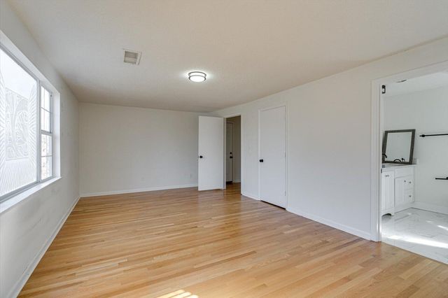 112 Bales Avenue, Chattanooga, TN 37412