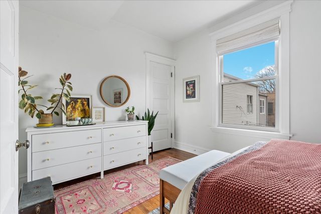 1056 N Leavitt Street 2R, Chicago, IL 60622