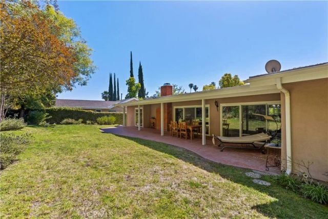 4479 Azalia Drive, Tarzana, CA 91356