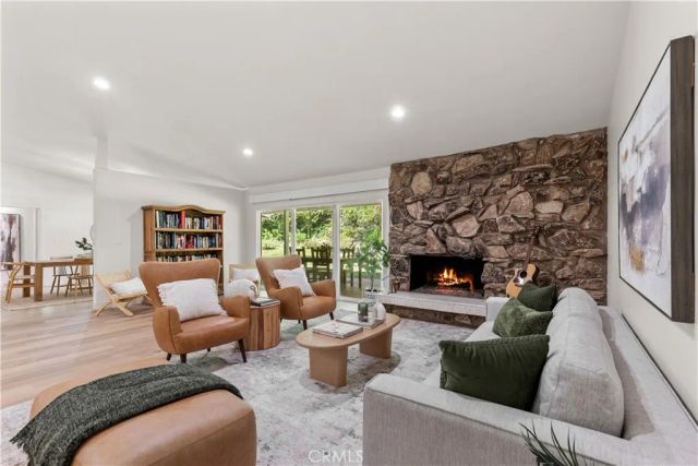 4479 Azalia Drive, Tarzana, CA 91356