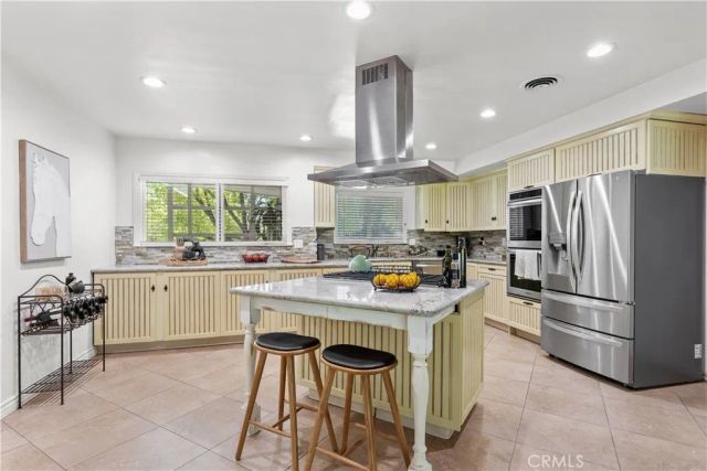 4479 Azalia Drive, Tarzana, CA 91356