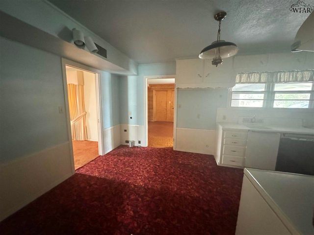 2400 HAMPSTEAD LANE, Wichita Falls, TX 76308