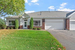 5919 Prairie Ridge Drive, Shoreview, MN 55126