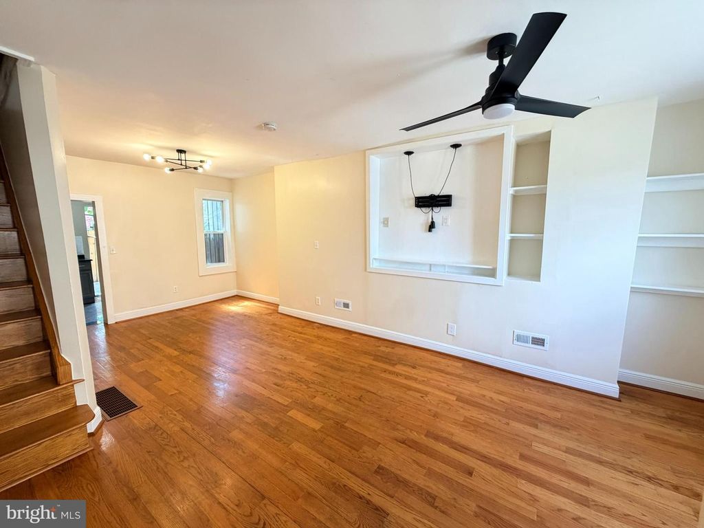 2122 MCCLELLAN ST, PHILADELPHIA, PA 19145 — photo 2